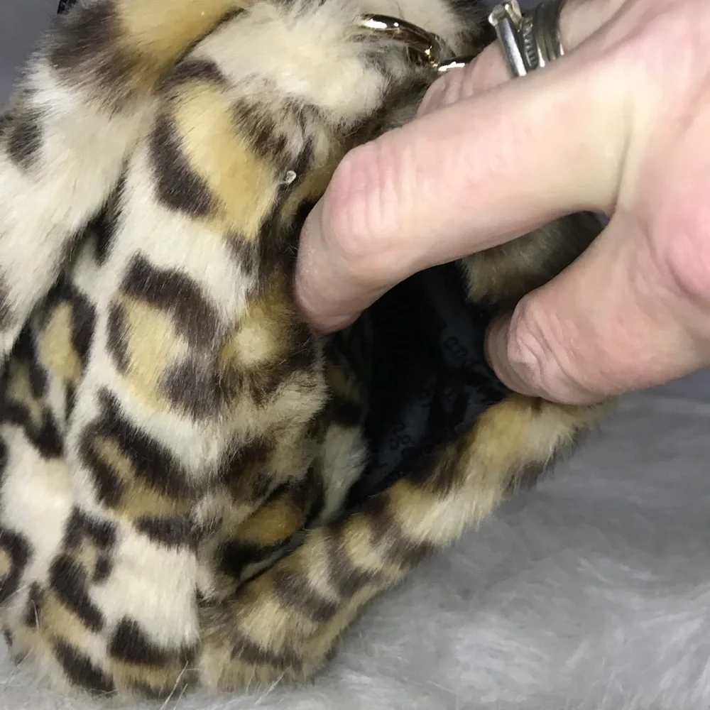 Kate Spade Run Wild Leopard Print Faux Fur Muff Cat Crossbody Bag - Picture 11 of 16